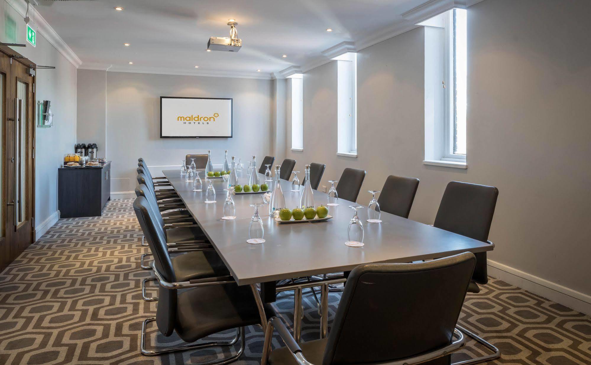 קלוגרן Maldron Hotel Dublin Airport מראה חיצוני תמונה